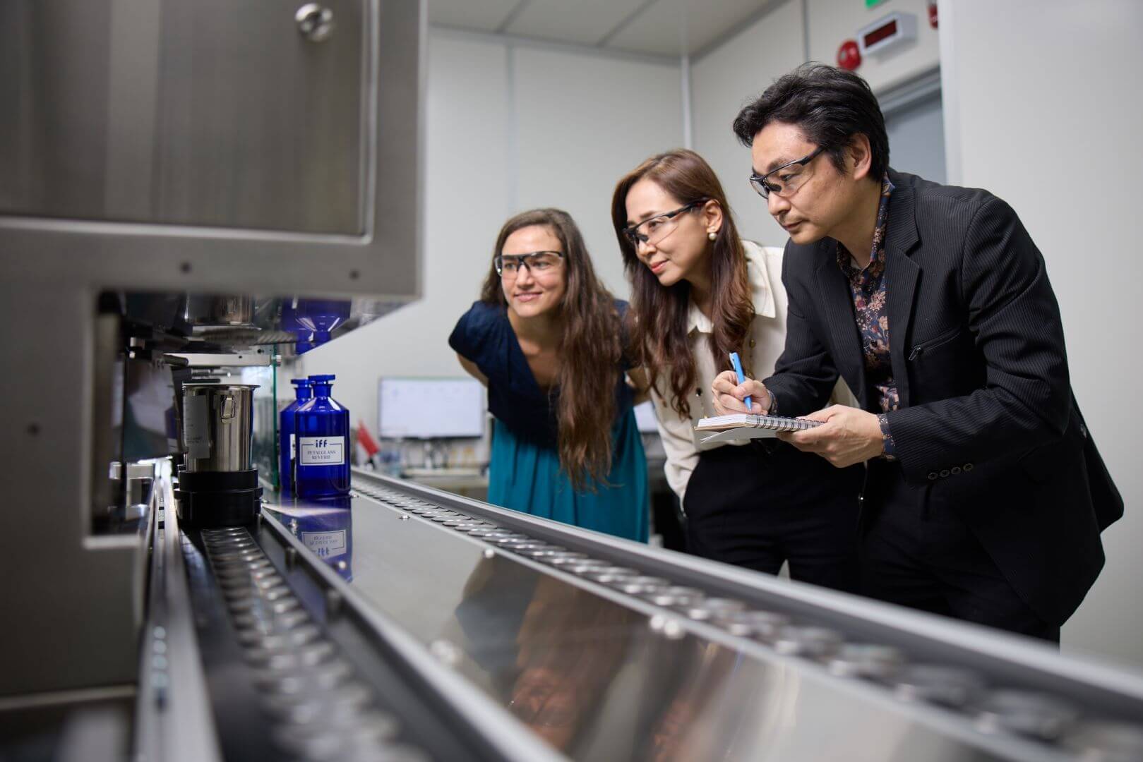 Smart Dosing Robot Transforms Fragrance Production